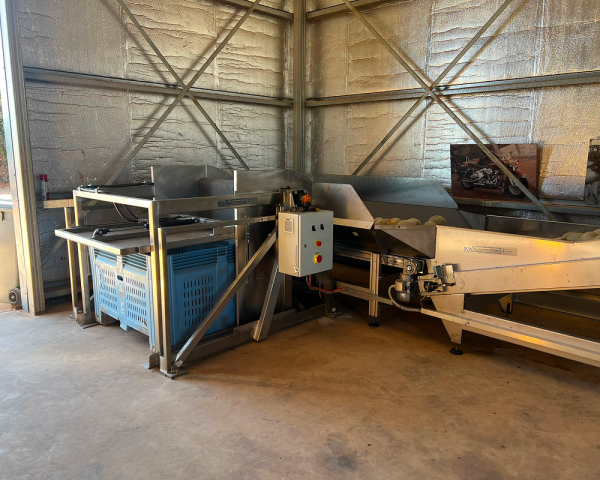 Manual Bulk Bin Tipper